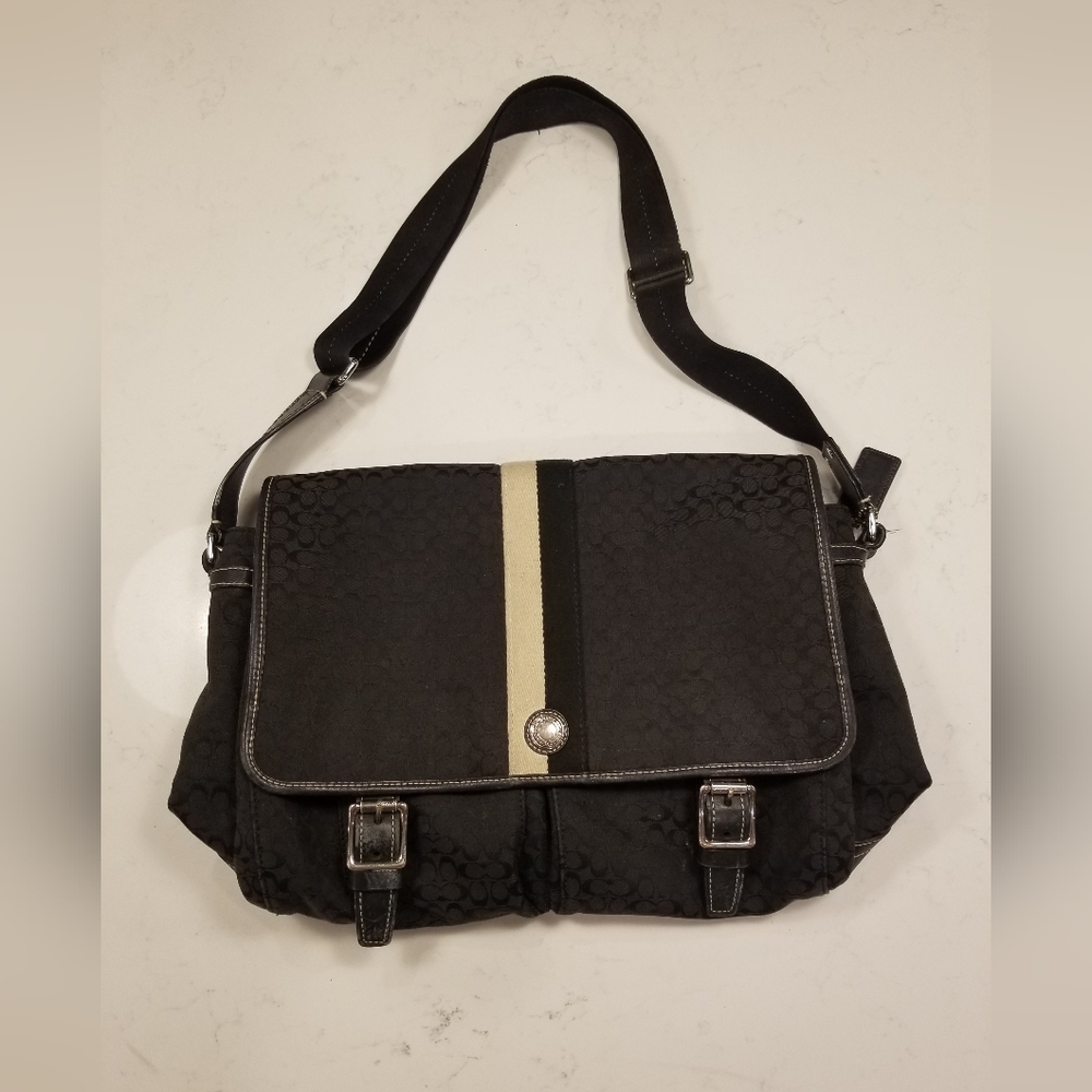 Coach Voyage Signature Messenger Bag